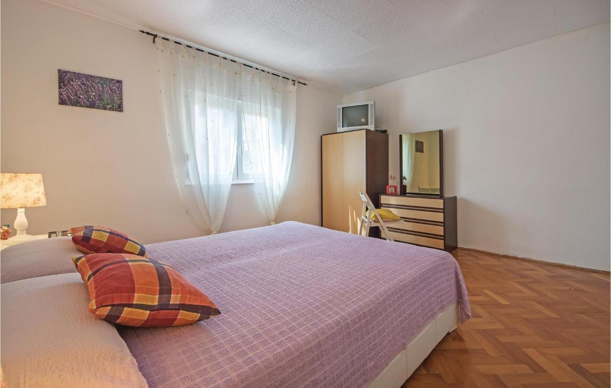 Awesome Apartment In Fazana With Wifi Екстер'єр фото